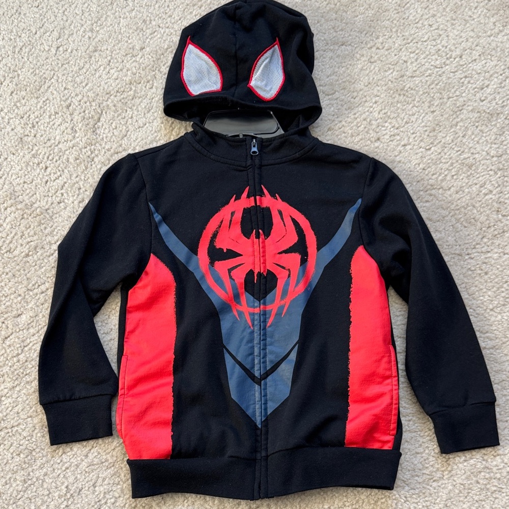 Spiderman Black and Red Hoodie - Size small (6)